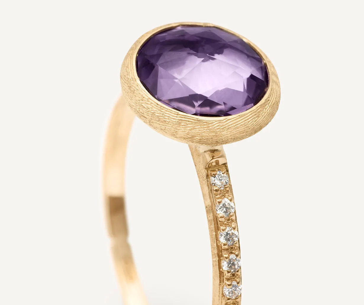 18K Yellow Gold Amethyst Ring with Diamond Pavé Shank