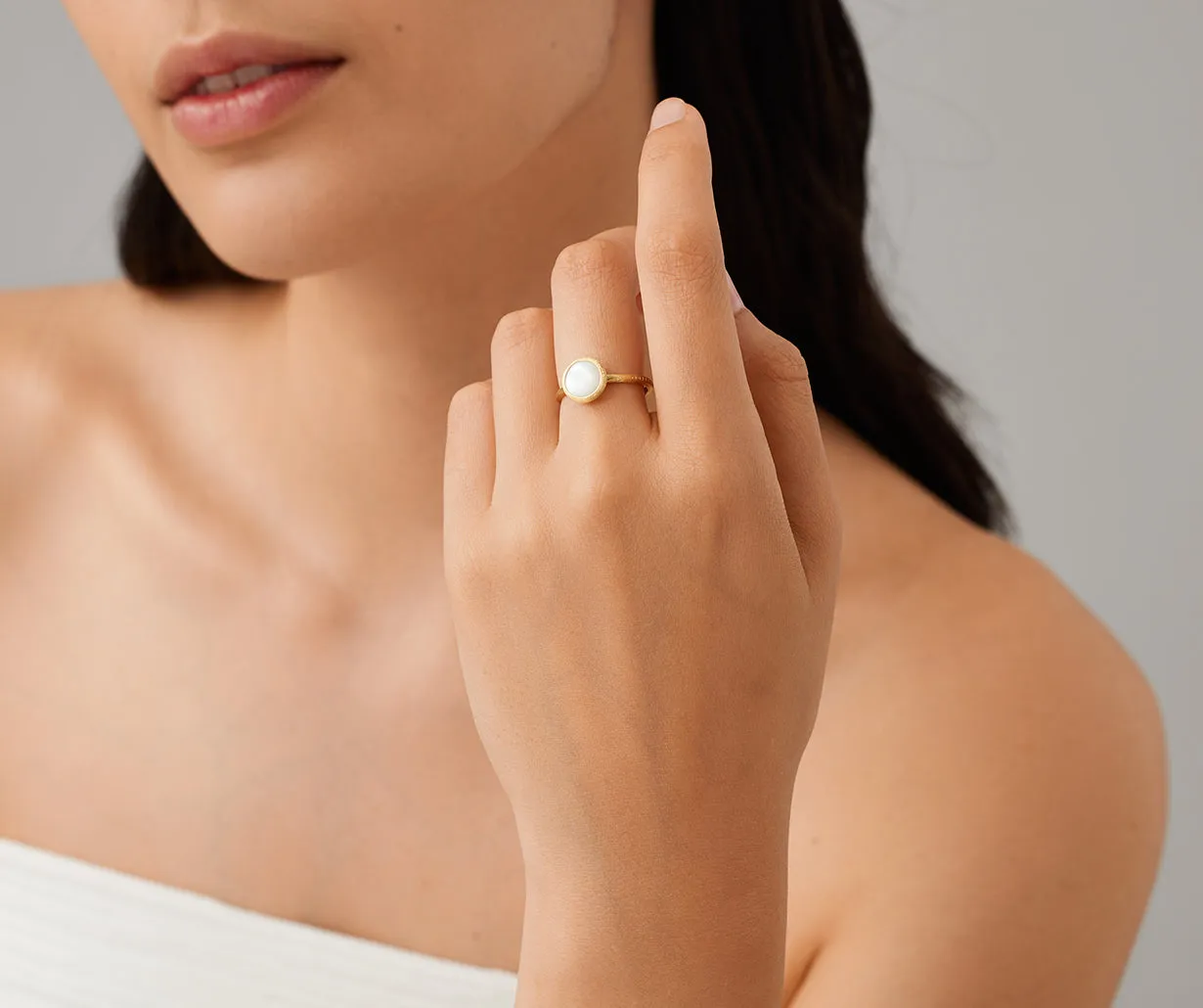 18K Yellow Gold Mother of Pearl Stackable Ring