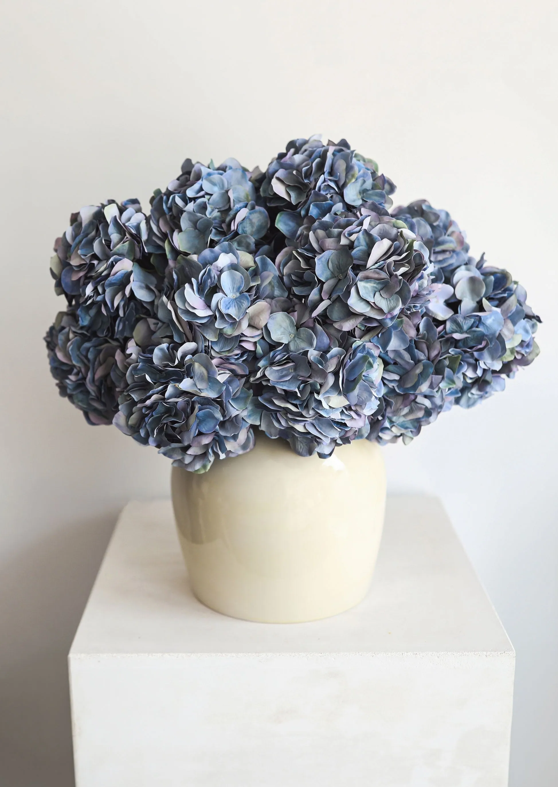 Artificial Hydrangea Blooming Flower in Blue - 21"