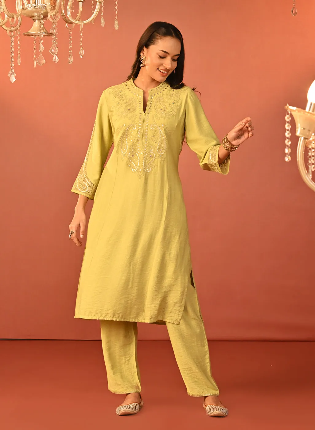 Arziya Green Embroidered Rayon Kurta Set for Women