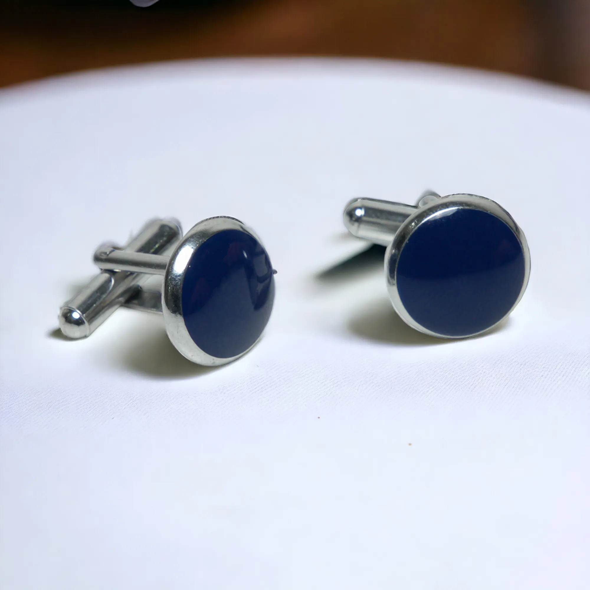 Chokore Round Silver Cufflinks (Blue)