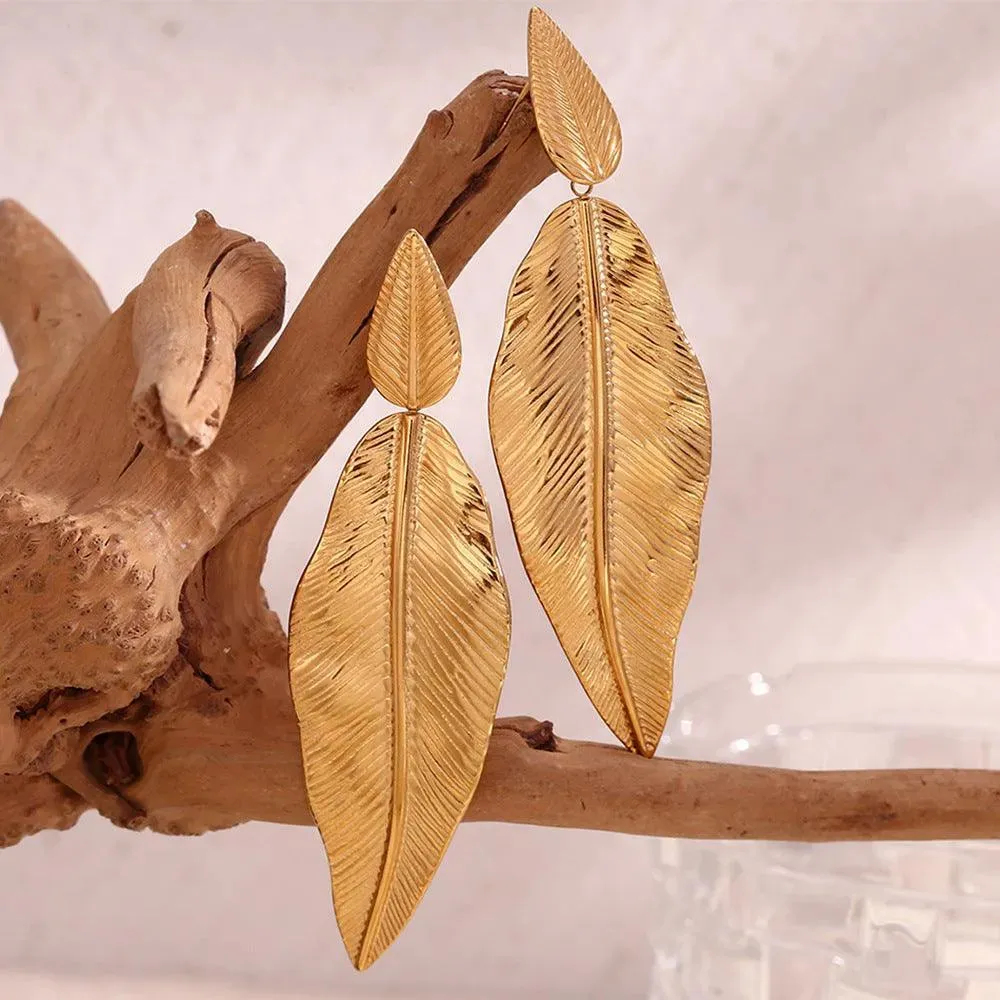 Gold Leaf Drop Earrings – Elegant and Trendy Fashion Accessories