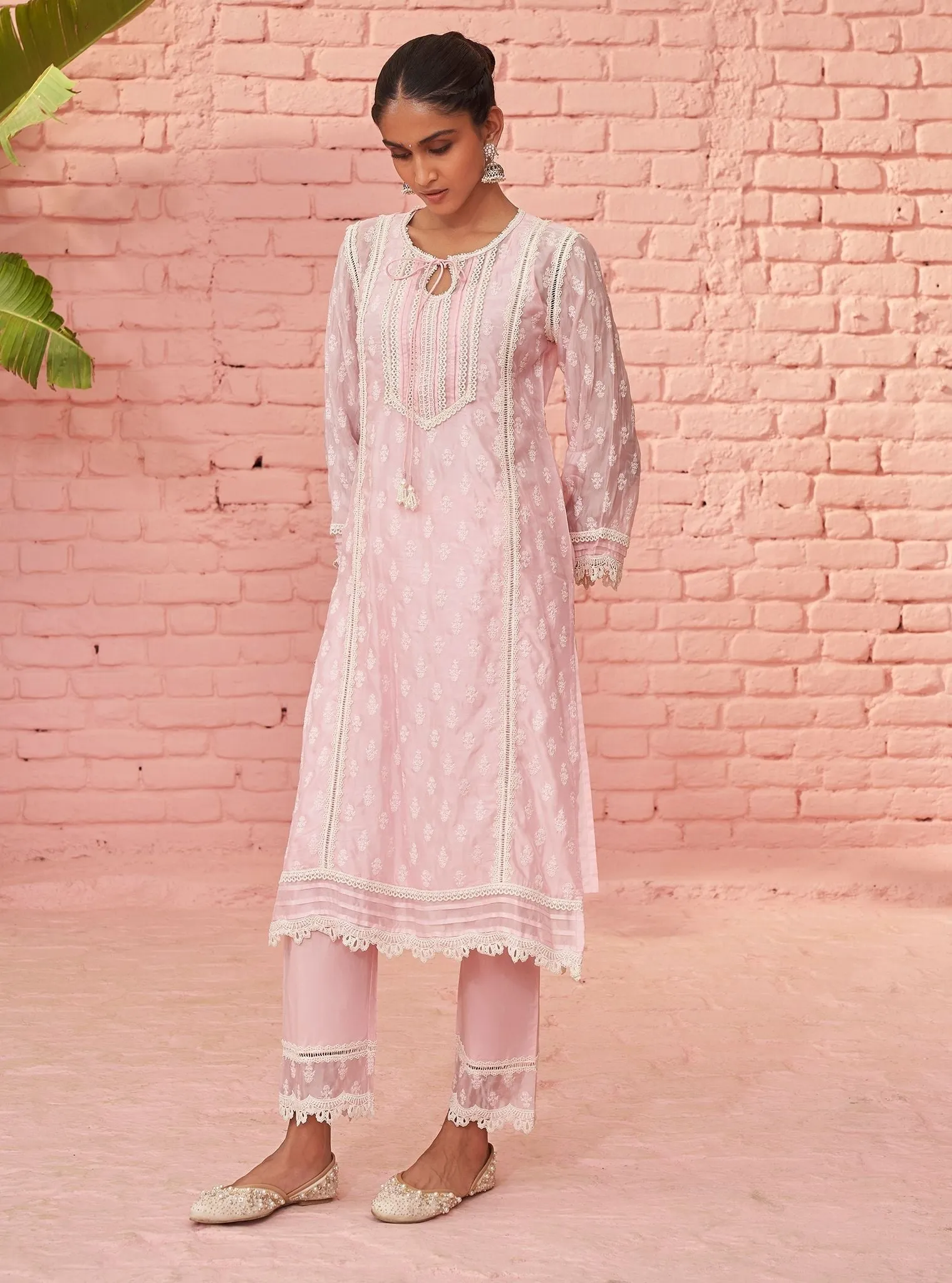 Mulmul Organza Aarina Pink Kurta With Mulmul Cotton Aarina Pink Pant