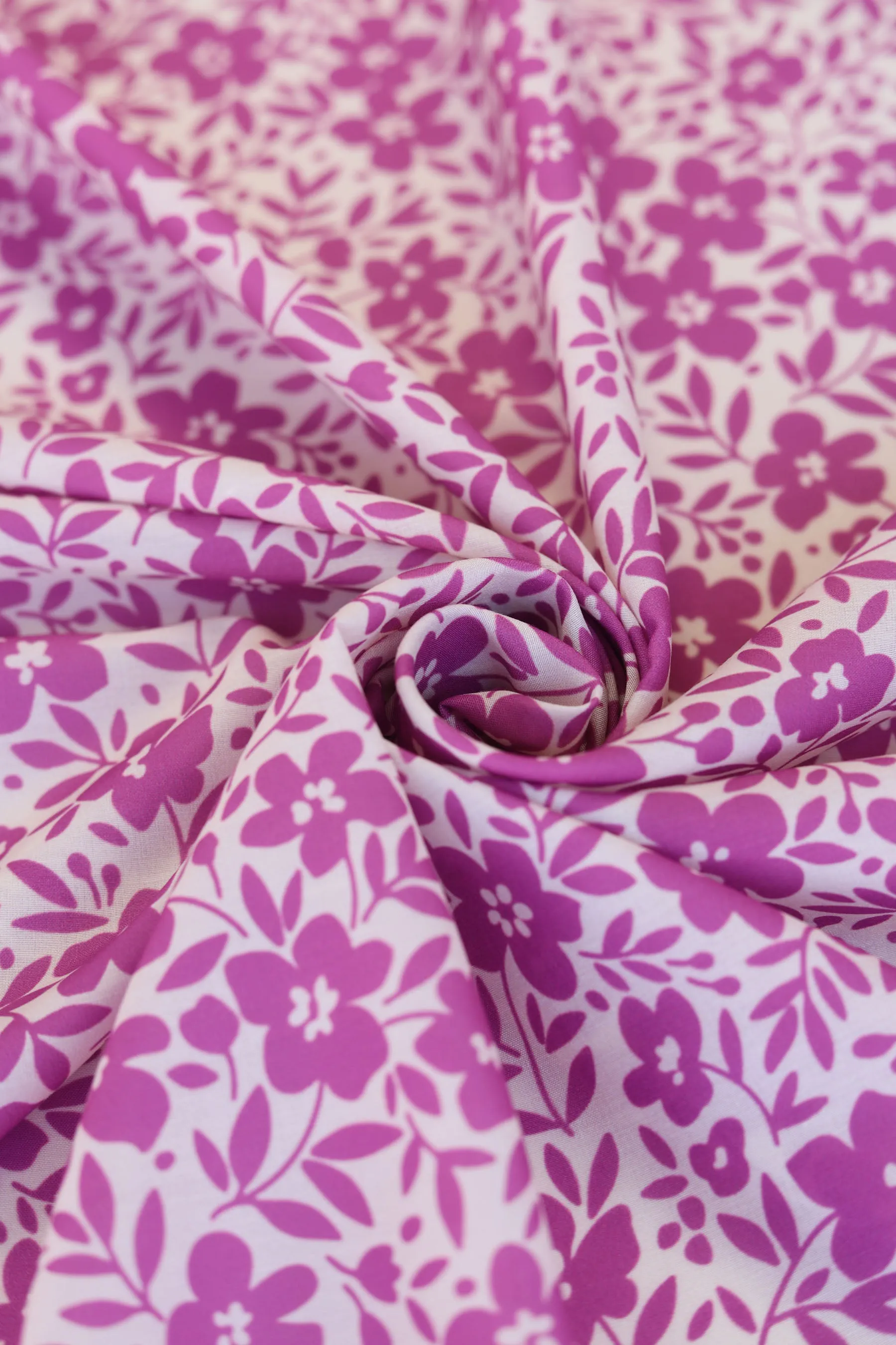 Purple Ditsy Floral Pattern Printed Muslin Fabric