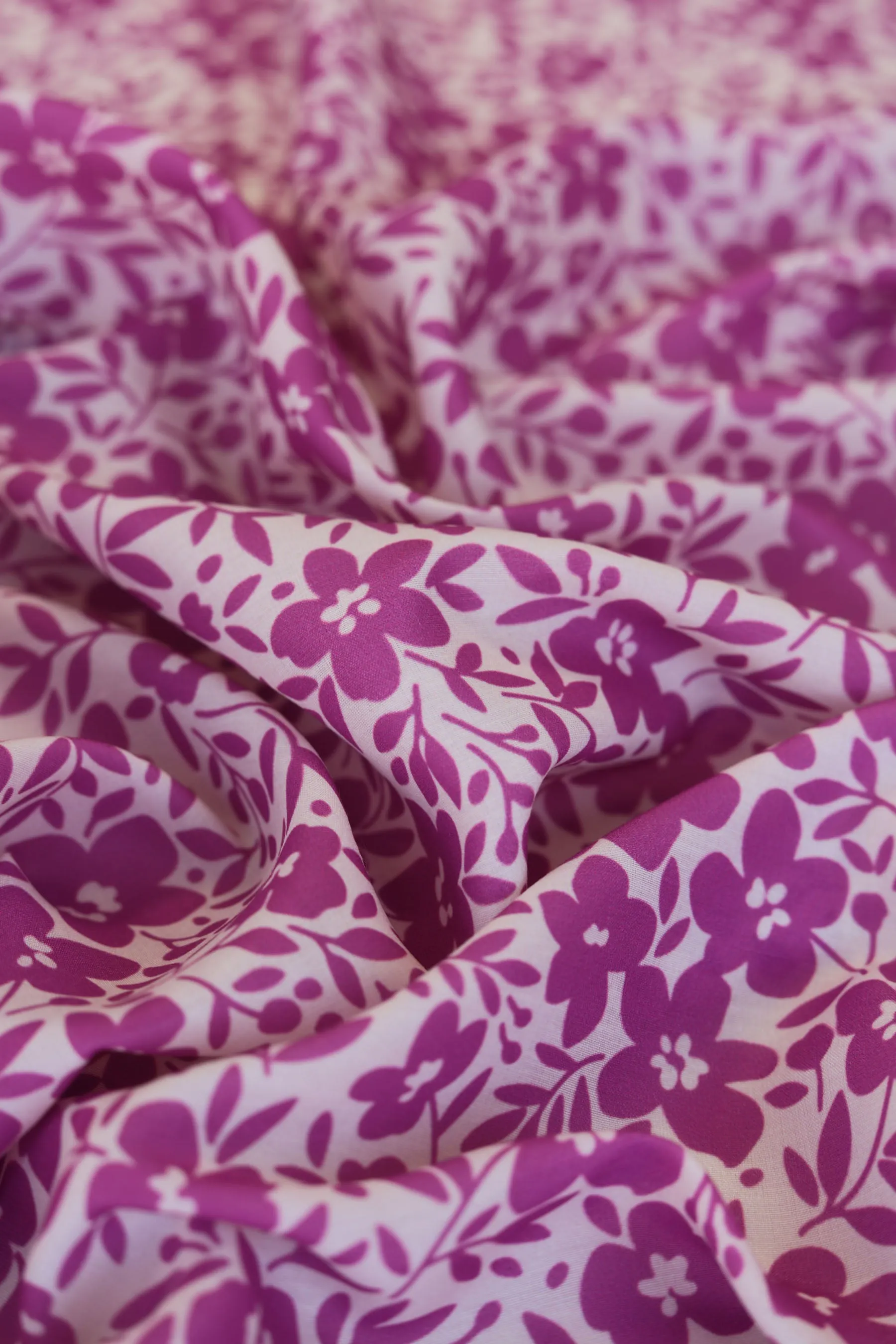 Purple Ditsy Floral Pattern Printed Muslin Fabric