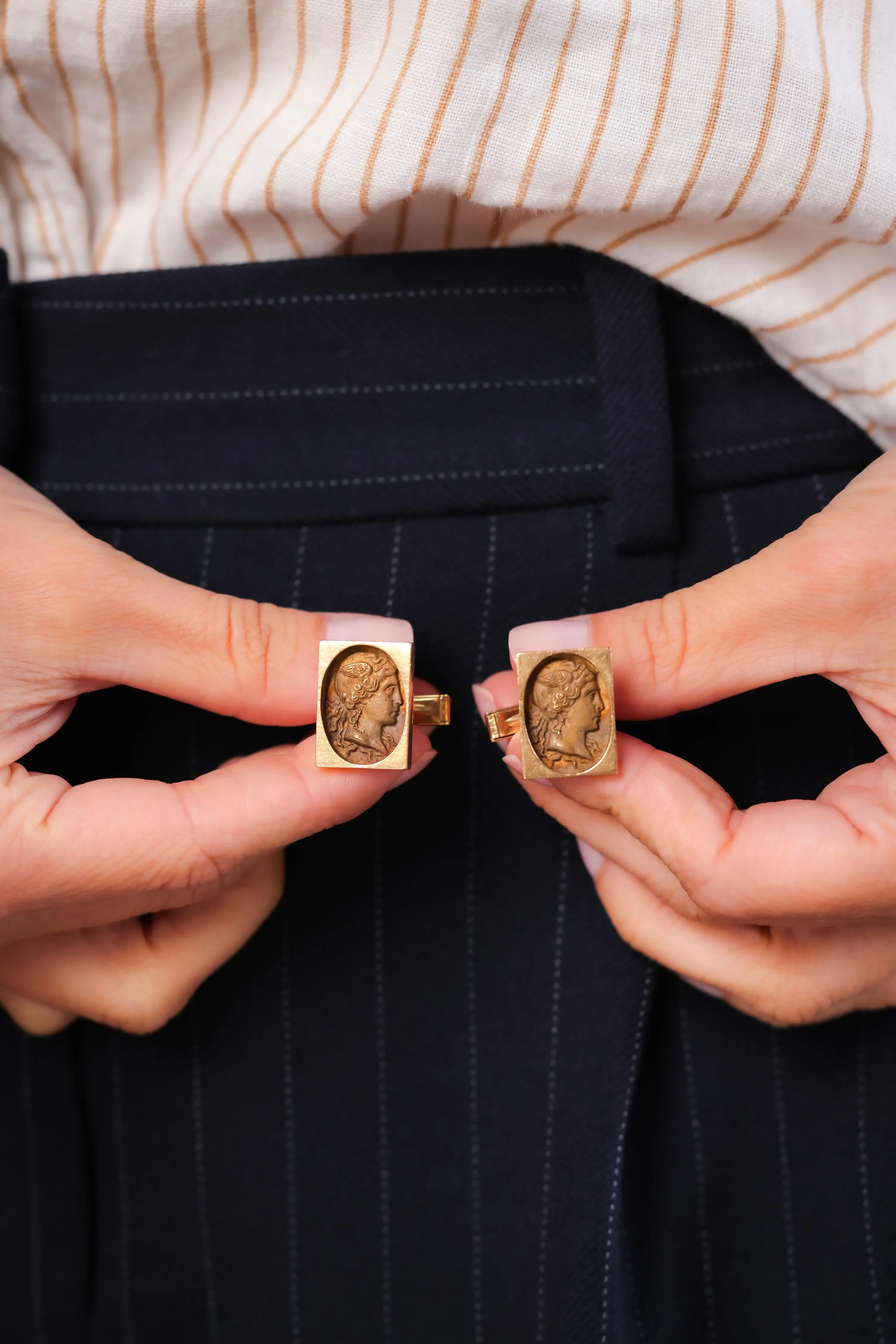 Retro Ancient Greek God Hermes 14K Yellow Gold Cufflinks