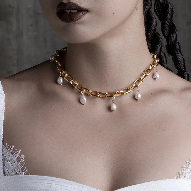 SOVEREIGN. Ornate Link Pearl Collar - Gold